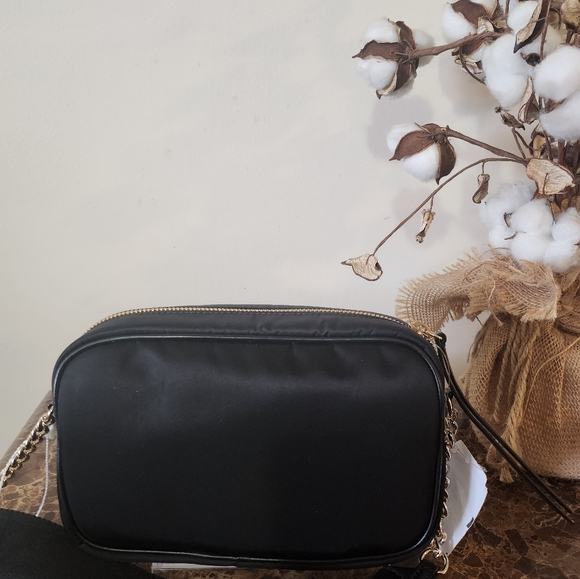 Jimmy Choo Black/Gold Larelle Camera Bag NWT - Picture 6 of 16